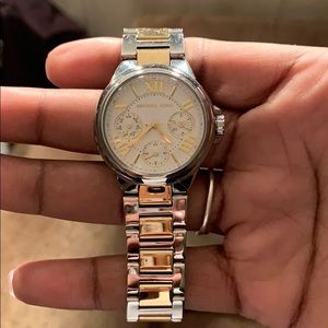 BRAND NEW NEVER WORN Authentic MK Watch 🛑SOLD🛑